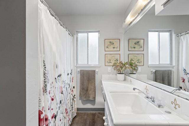 43002 Arroyo Seco Road, Soledad CA: https://media.crmls.org/mediaz/874e6f86-d6e7-42a3-8542-575273b16f9d.jpg