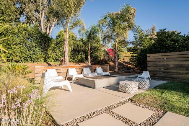 552 Longbranch Road, Simi Valley CA: https://media.crmls.org/mediaz/874ebd2e-e09a-40ce-b3bc-915bb5907a10.jpg
