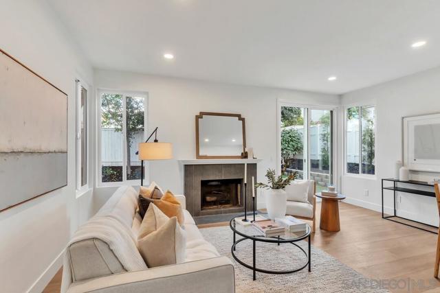 12169 Via San Loreno, San Diego CA: https://media.crmls.org/mediaz/87501942-db33-43c8-adbf-1b81b5a92a7e.jpg