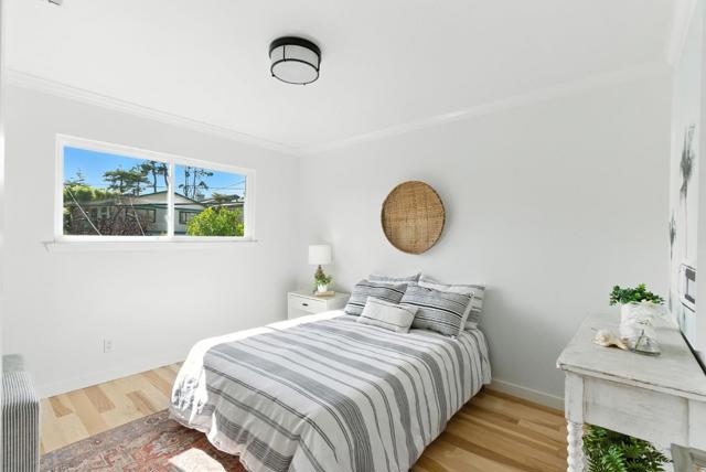 422 Avenue Portola, El Granada CA: https://media.crmls.org/mediaz/875035c7-774c-436c-b9d5-43da1b4767d9.jpg