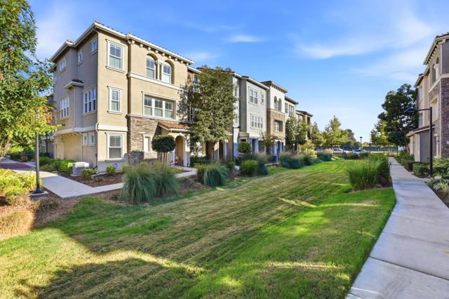 17985 Cantabria Lane, Morgan Hill CA: https://media.crmls.org/mediaz/87506fc4-9b7d-4ebf-a18c-53f6da40fa09.jpg