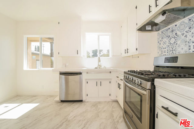 2425 Loftyview Drive, Torrance, California 90505, 3 Bedrooms Bedrooms, ,2 BathroomsBathrooms,Residential,Sold,Loftyview,22194747