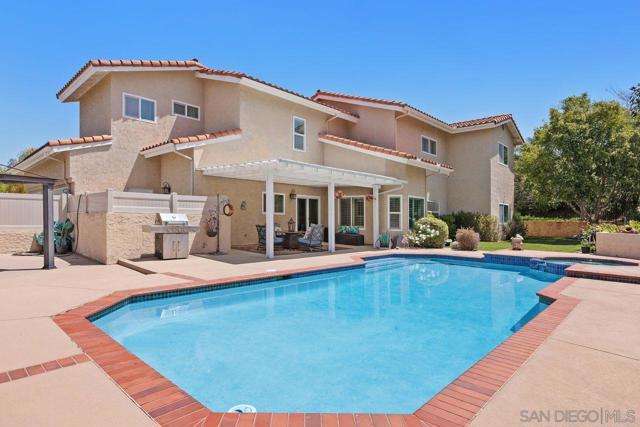 16274 COUNTRY DAY ROAD, Poway CA: https://media.crmls.org/mediaz/8750cd70-03a1-4d72-b3b7-aece0c767962.jpg