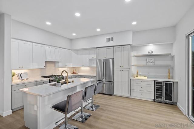 348 Plaza Los Osos, Chula Vista CA: https://media.crmls.org/mediaz/87510c23-3f0b-4fc6-866e-a08a8bf9644d.jpg