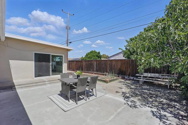 1941 Briarwood Drive, Santa Clara CA: https://media.crmls.org/mediaz/875160b4-6f35-4f46-b52a-4cb1ae6e3390.jpg