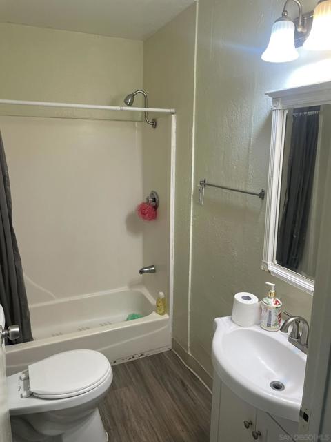 732 California Ave., Vista, California 92083, ,Multi-Family,For Sale,California Ave.,250032567SD