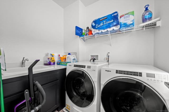 Image 27 of 32 For 38512 Rosegate Pl