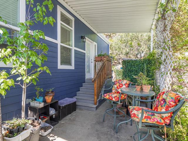 999 Old San Jose Road, Soquel CA: https://media.crmls.org/mediaz/87524141-d3bd-4659-9b01-f46f51868645.jpg