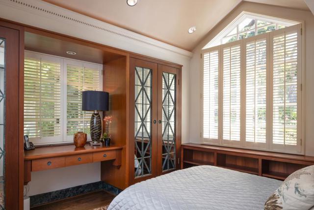 0 Forest 5 SW of 7th Avenue, Carmel CA: https://media.crmls.org/mediaz/87534c4f-15ec-45b6-8e8b-ca6baf5652e3.jpg