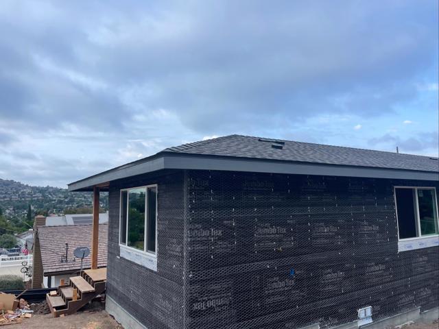 3335 37 S Barcelona St., Spring Valley CA: https://media.crmls.org/mediaz/87536f94-1749-48a8-940e-02bec482f44b.jpg
