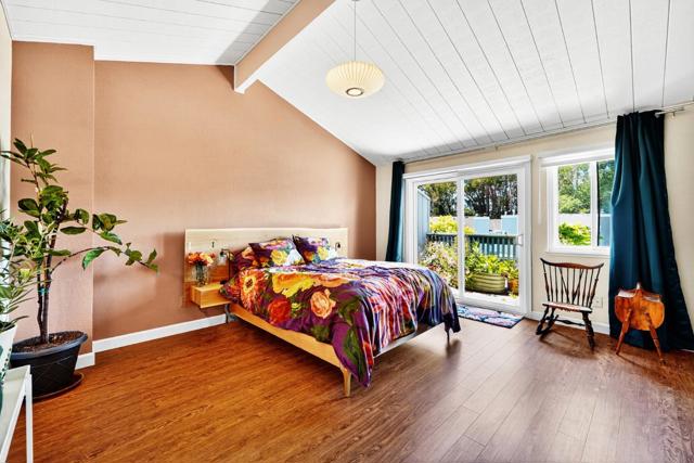 1757 30th Avenue, Santa Cruz CA: https://media.crmls.org/mediaz/8753e803-955f-4588-9fcf-6a67ee195b95.jpg