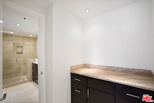 880 W 1st Street, Los Angeles CA: https://media.crmls.org/mediaz/87542e1a-0b1e-4702-9737-650c23212fa7.jpg