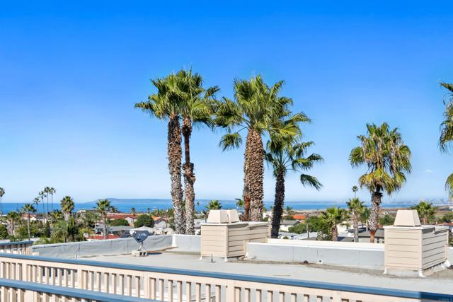 270 Dahlia Ave, Imperial Beach CA: https://media.crmls.org/mediaz/8754c275-4599-4499-b11a-16df14bc1a36.jpg