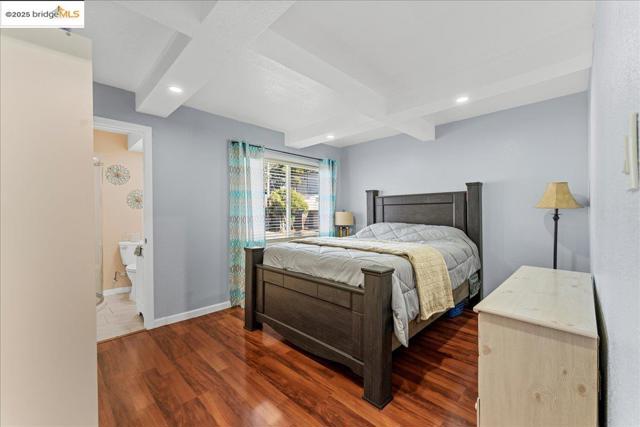 18943 Crest Ave, Castro Valley CA: https://media.crmls.org/mediaz/8756079e-f702-4a40-aee0-dcc22b7d86df.jpg