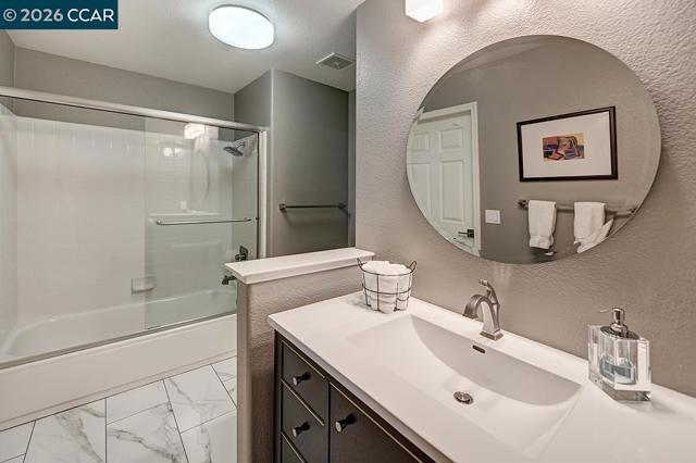 Image 38 of 59 For 539 High Eagle Ct