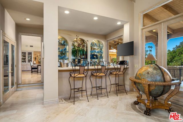 71150 N Thunderbird Terrace, Rancho Mirage CA: https://media.crmls.org/mediaz/8756b58f-0124-4e33-adb6-0930f17b4d3b.jpg