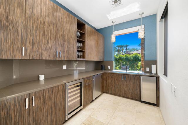 79935 Via Maravilla, La Quinta CA: https://media.crmls.org/mediaz/87573b3f-8da4-4765-b6de-a9c04abf8b24.jpg