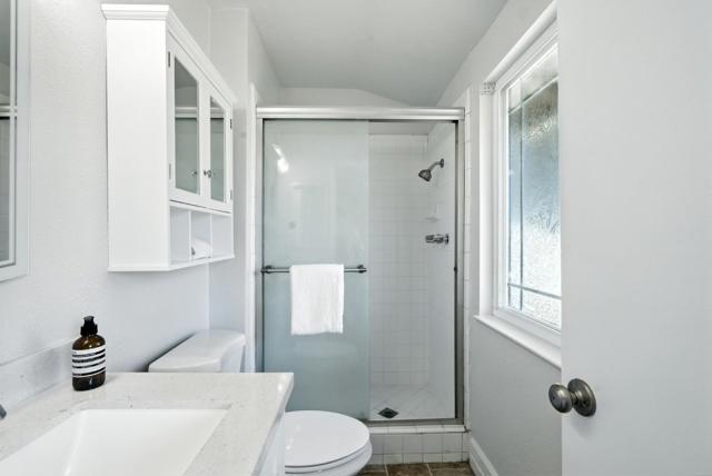 1297 Chesbro Way, Gilroy CA: https://media.crmls.org/mediaz/87573de1-d223-4daf-8ab2-fba4c4bbeade.jpg