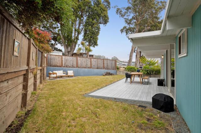990 Avenue Alhambra, Half Moon Bay CA: https://media.crmls.org/mediaz/875802b6-828b-4d9a-952d-72bfccbcd2de.jpg