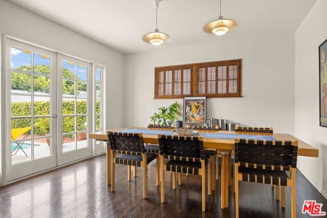11121 Franklin Avenue, Culver City CA: https://media.crmls.org/mediaz/8758e8b6-ce70-496a-8ce6-4eef1380b40c.jpg