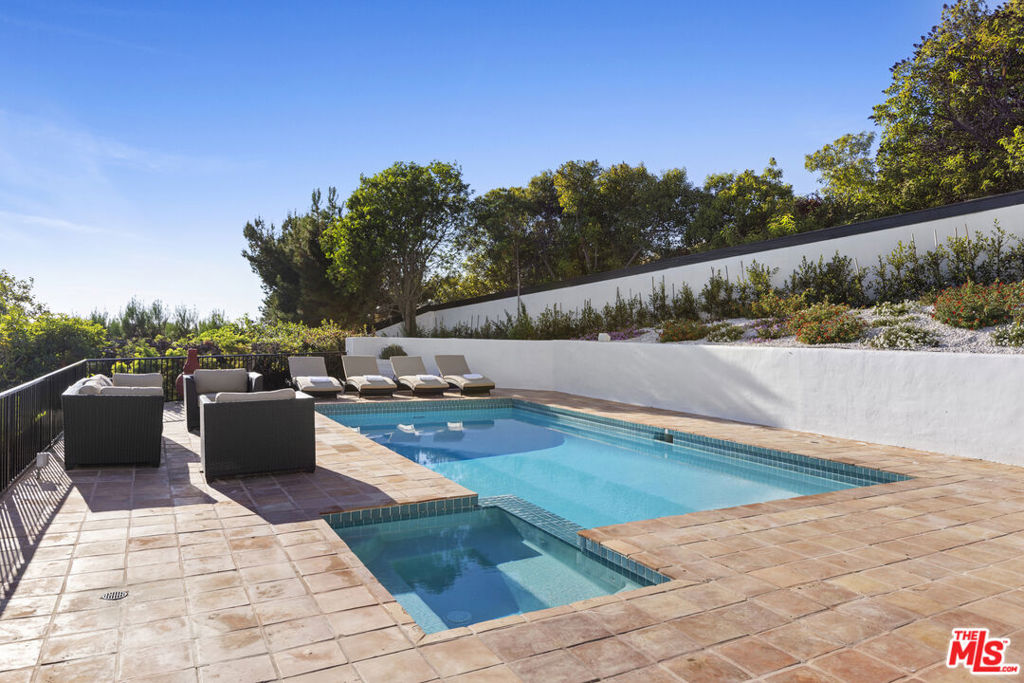 MLS #26862895 image #3