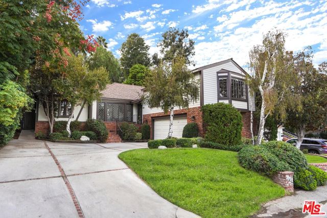 3951 Van Noord Avenue photo 4