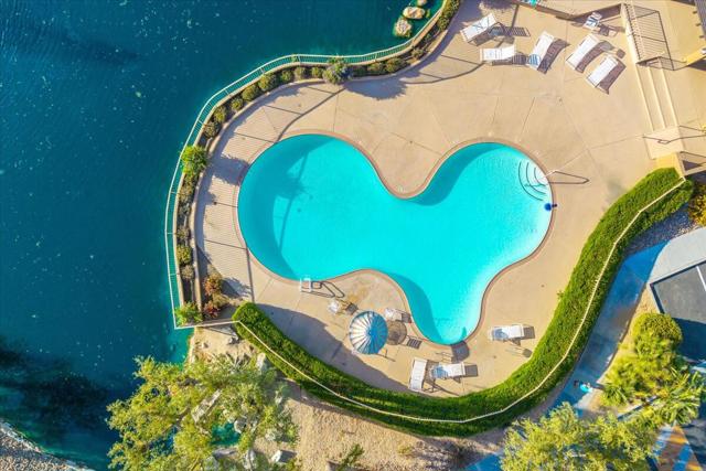 44289 Venice Court, Palm Desert CA: https://media.crmls.org/mediaz/8759ec26-f524-4db3-a479-f3128acf3820.jpg