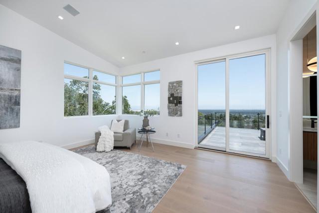 3964 Jefferson Avenue, Redwood City CA: https://media.crmls.org/mediaz/875a29c5-0a9b-40e5-9577-8288aa15e672.jpg