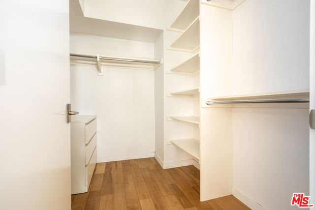1201 N Las Palmas Avenue, Los Angeles CA: https://media.crmls.org/mediaz/875ac217-eba5-45c8-8564-bf974de10db7.jpg
