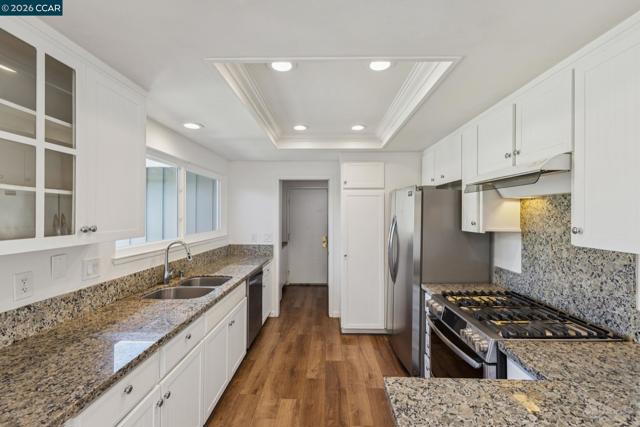 Image 17 of 37 For 2137 Presidio Ct