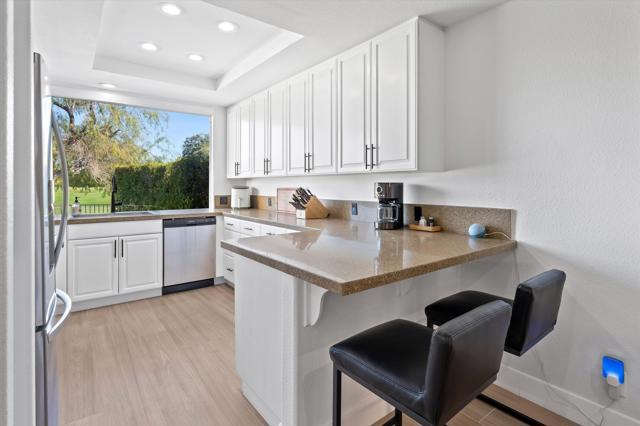 38 Pine Valley Drive, Rancho Mirage CA: https://media.crmls.org/mediaz/875c0729-de0b-4d9f-bd4f-6bfbcd5f852c.jpg