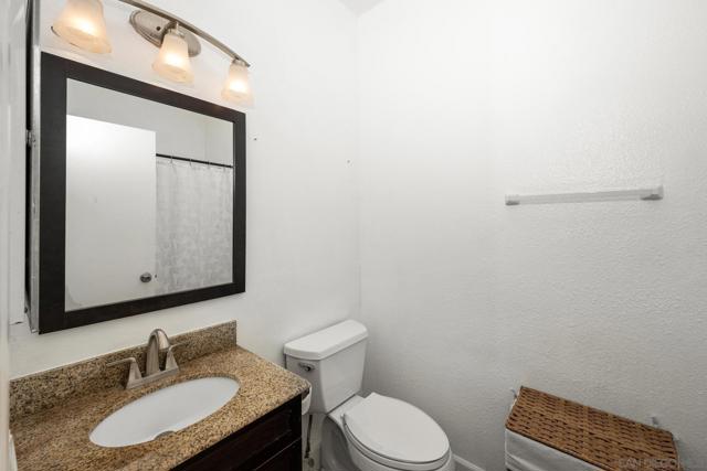2150 Camino De La Reina, San Diego CA: https://media.crmls.org/mediaz/875c38b9-72d7-4d10-8e3c-1bde74c1a710.jpg