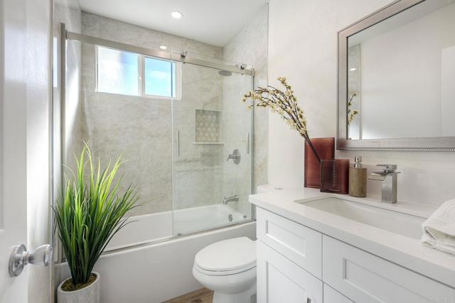 Detail Gallery Image 24 of 33 For 1350 Marabou Ln, Vista,  CA 92083 - 3 Beds | 2 Baths