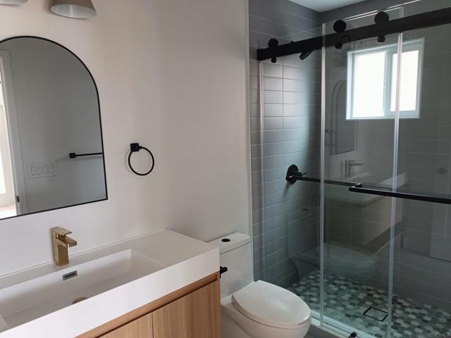662 E J St, Chula Vista CA: https://media.crmls.org/mediaz/875d4e8a-e769-46a2-afc3-d65c117a1b4d.jpg