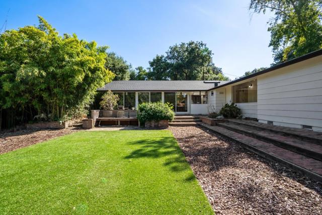 2047 Sharon Road, Menlo Park CA: https://media.crmls.org/mediaz/875d5268-fffa-49d4-8aa1-e62a2393fb7d.jpg