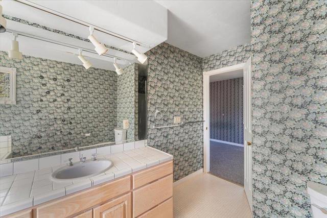 40101 Tassajara Road, Carmel Valley CA: https://media.crmls.org/mediaz/875dce43-5103-45c7-a5a3-ec2e4d585a17.jpg