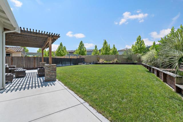 1611 Vinsanto Court, Gilroy CA: https://media.crmls.org/mediaz/875e349e-115a-4c24-8ddb-4eba397d7dbe.jpg