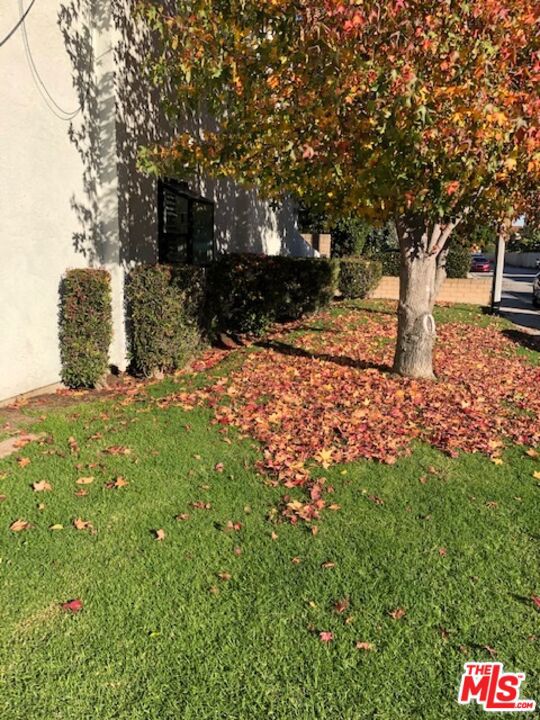 533 W 219th Street, Carson CA: https://media.crmls.org/mediaz/875fa6fc-8f32-42b9-9db3-58fa51968a3b.jpg