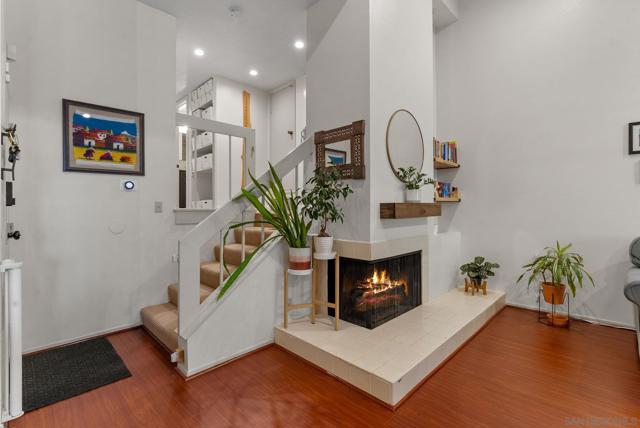 7328 Caminito Carlotta, San Diego CA: https://media.crmls.org/mediaz/87607d05-f34f-464f-be48-7eb4aa7705ed.jpg