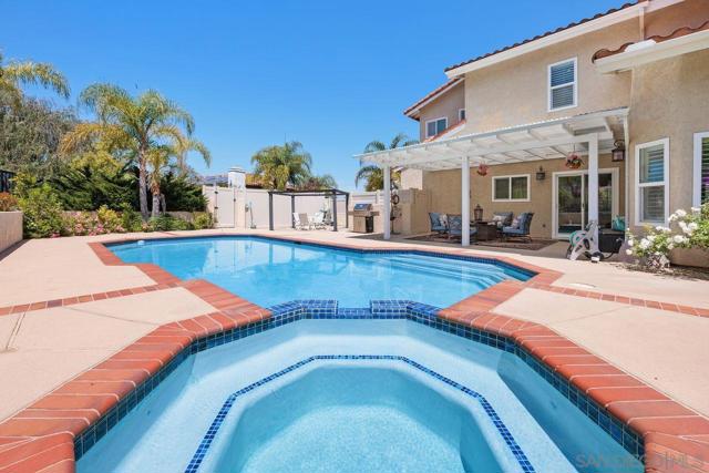 16274 COUNTRY DAY ROAD, Poway CA: https://media.crmls.org/mediaz/8760b502-f9bc-44bd-a57a-a6b3f2d40584.jpg
