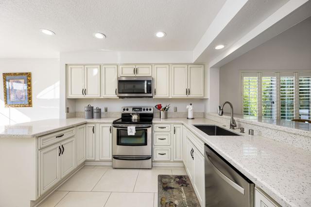 320 Vista Royale Drive, Palm Desert, CA 92211