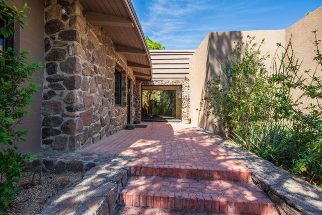 73297 Grapevine Street, Palm Desert CA: https://media.crmls.org/mediaz/87610e07-b0ec-4e46-ba5b-b561f0cd1163.jpg