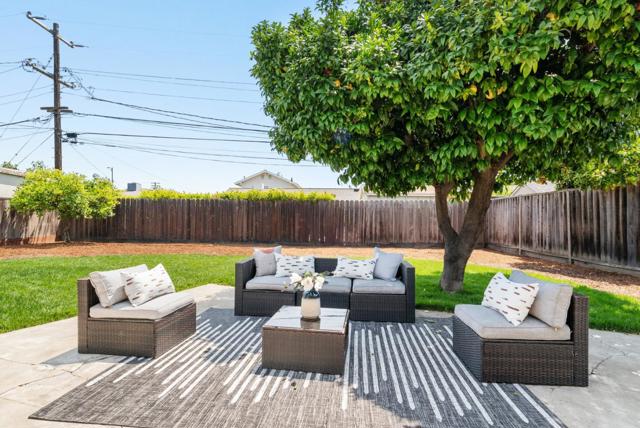 776 Pineview Drive, San Jose CA: https://media.crmls.org/mediaz/87616568-cf56-47fc-9882-9524e7c92a29.jpg