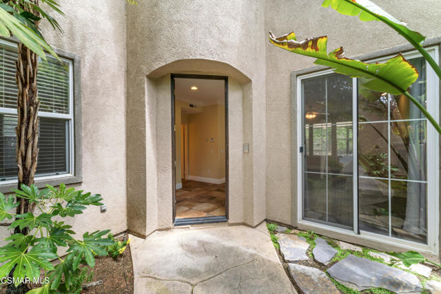 186 Parkside Drive, Simi Valley CA: https://media.crmls.org/mediaz/8761e4a3-86f7-463a-947b-6949d0bb7afe.jpg