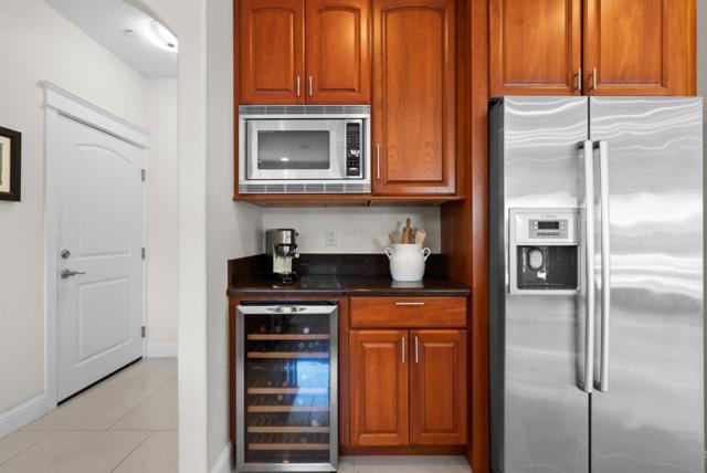 422 Mccormick Avenue, Capitola CA: https://media.crmls.org/mediaz/87620e99-c400-4427-b9fb-3550f9b131ca.jpg