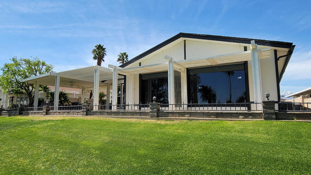 34610 Branding Iron Lane, Thousand Palms CA: https://media.crmls.org/mediaz/8762b5e0-a444-428c-85ab-a210604b5414.jpg