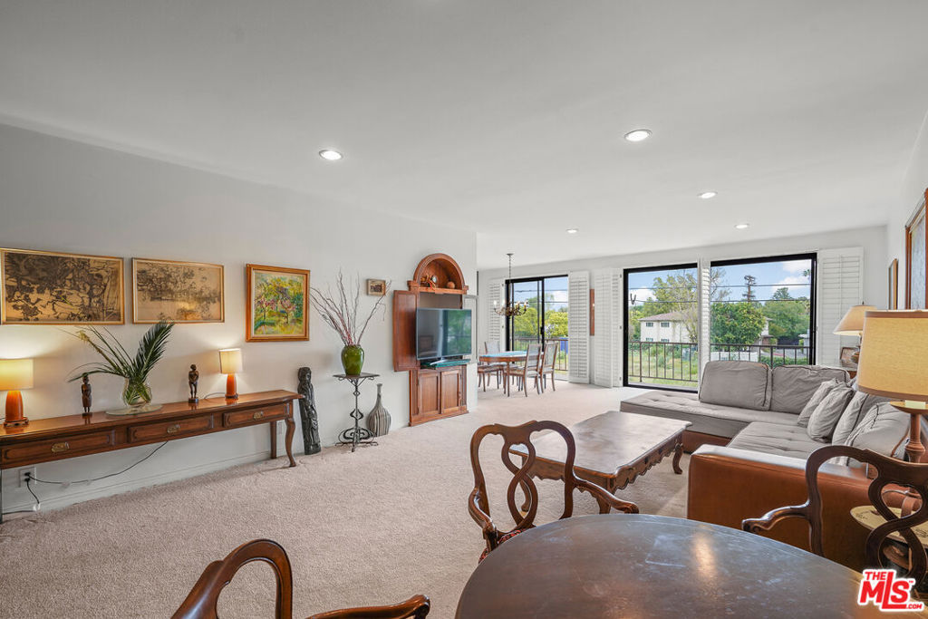 4454 Ventura Canyon Avenue #105