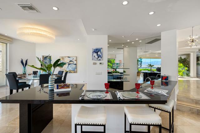 3295 Tiger Tail Lane, Palm Springs CA: https://media.crmls.org/mediaz/87656065-cfbf-4c81-980c-97245fd5f829.jpg