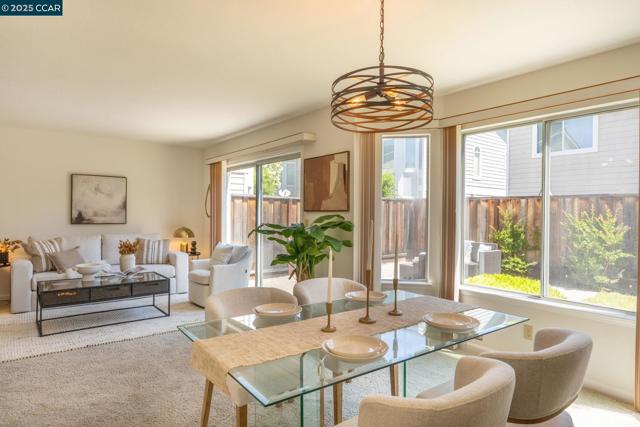 353 Winterwind Cir, San Ramon CA: https://media.crmls.org/mediaz/8765fa67-934d-4f48-b714-3fc2bc66e40a.jpg