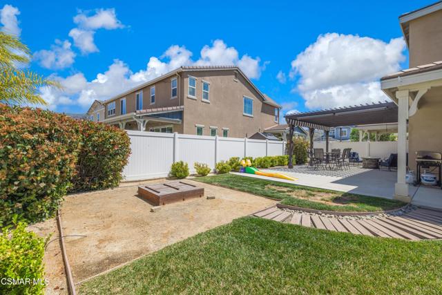 67 Clearwood Street, Fillmore CA: https://media.crmls.org/mediaz/87662c33-44c9-408d-8b84-74d1f0b6d3e1.jpg